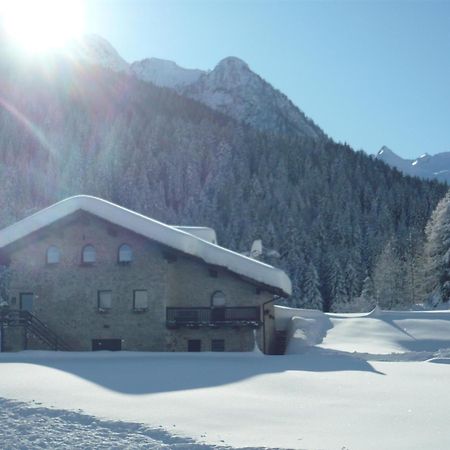 ヴェルミーリオ Chalet Rustico Bertolini Per Gruppi!ヴィラ エクステリア 写真