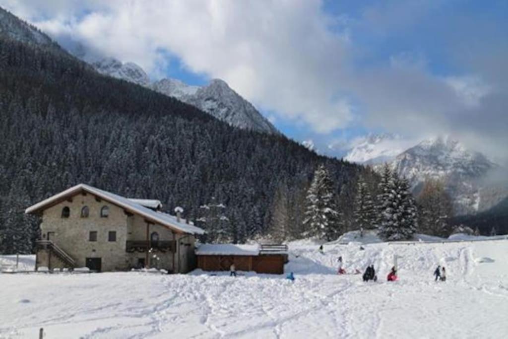 ヴェルミーリオ Chalet Rustico Bertolini Per Gruppi!ヴィラ エクステリア 写真