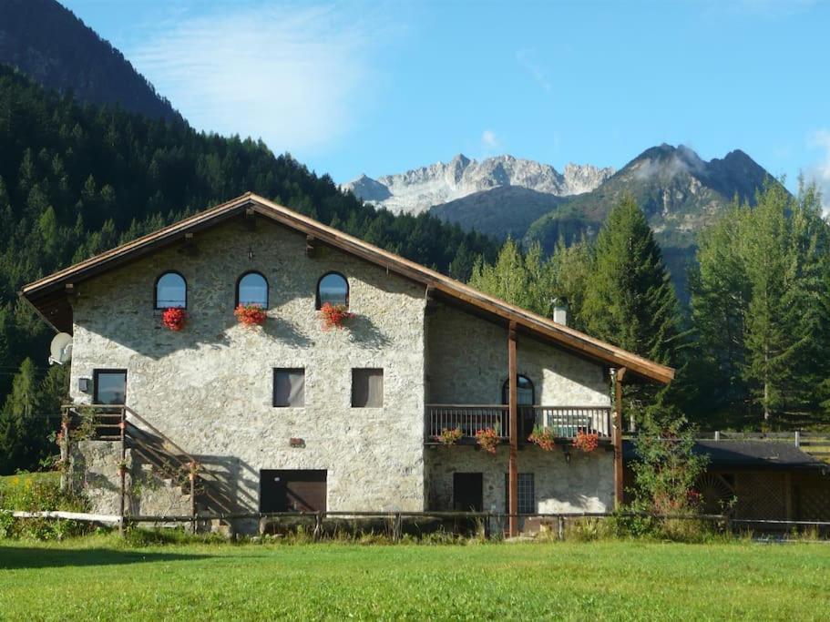 ヴェルミーリオ Chalet Rustico Bertolini Per Gruppi!ヴィラ エクステリア 写真