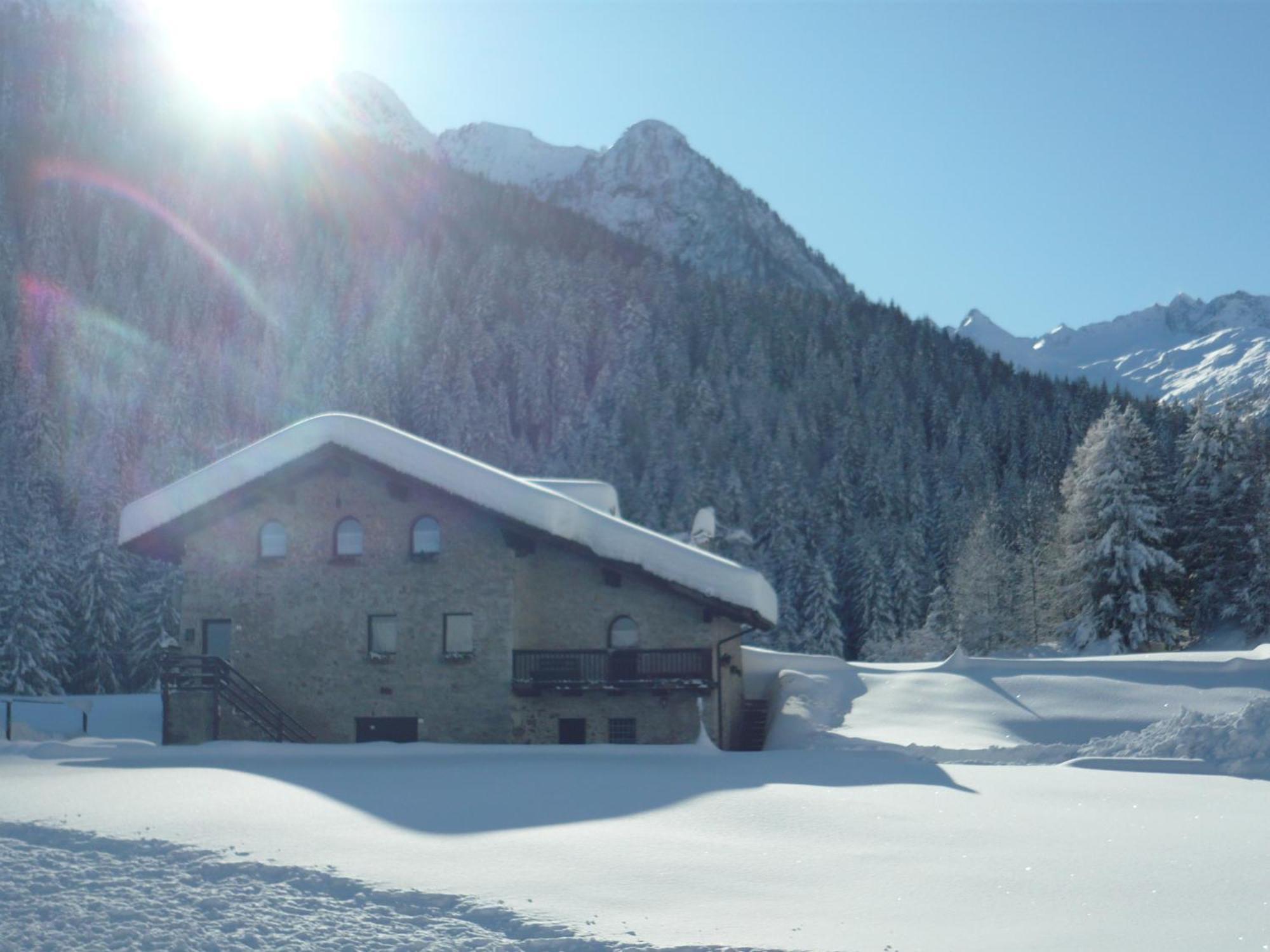 ヴェルミーリオ Chalet Rustico Bertolini Per Gruppi!ヴィラ エクステリア 写真